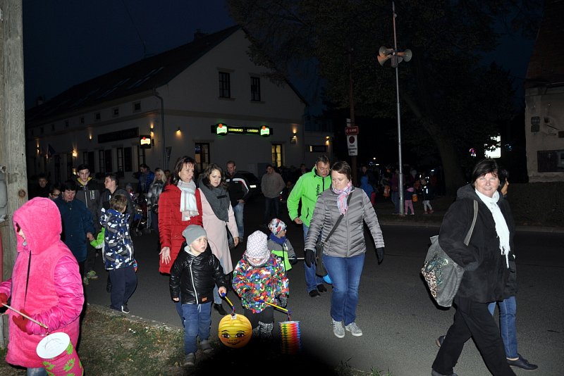 28.řijna 2018 - 'Pověsti české', lampiónový průvod, ohňostroj – fotografie 14