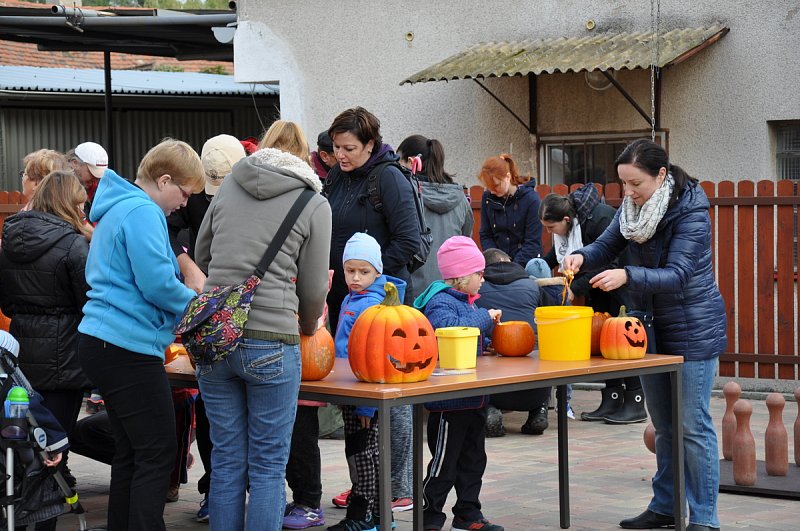 Dýňování na dvorku 2016 – fotografie 16