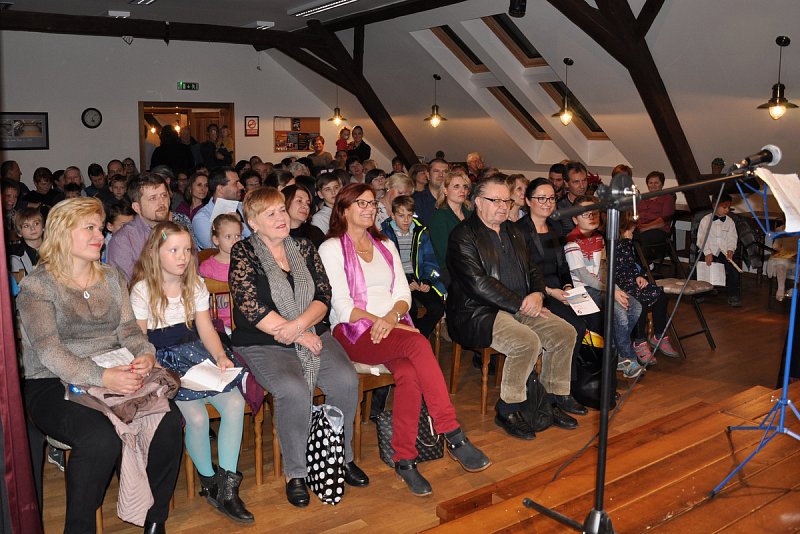 Koncert mladých muzikantů Veleně a Mírovic 24.11. 2017 – fotografie 7