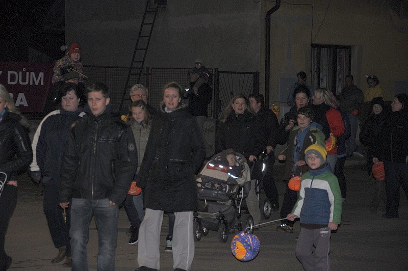 Lampionový průvod 17. 11. 2012 – fotografie 3