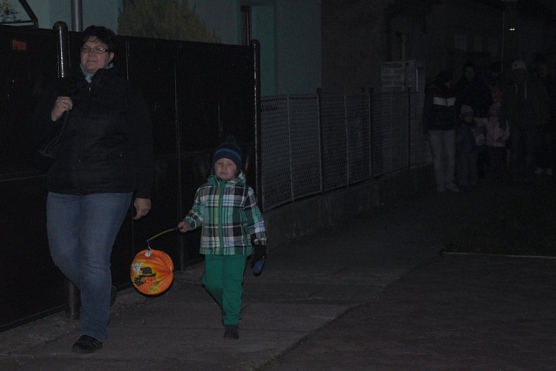 Lampionový průvod a ohňová show 2014 – fotografie 5