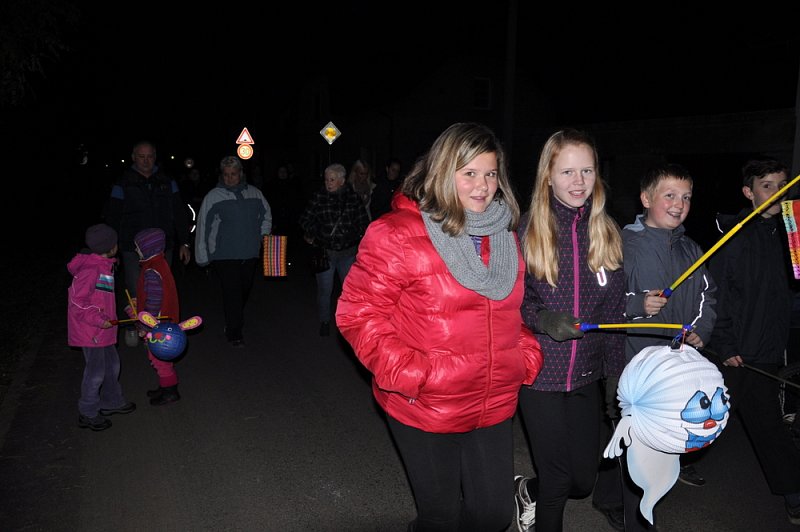 Lampionový průvod a ohňová show 2014 – fotografie 10