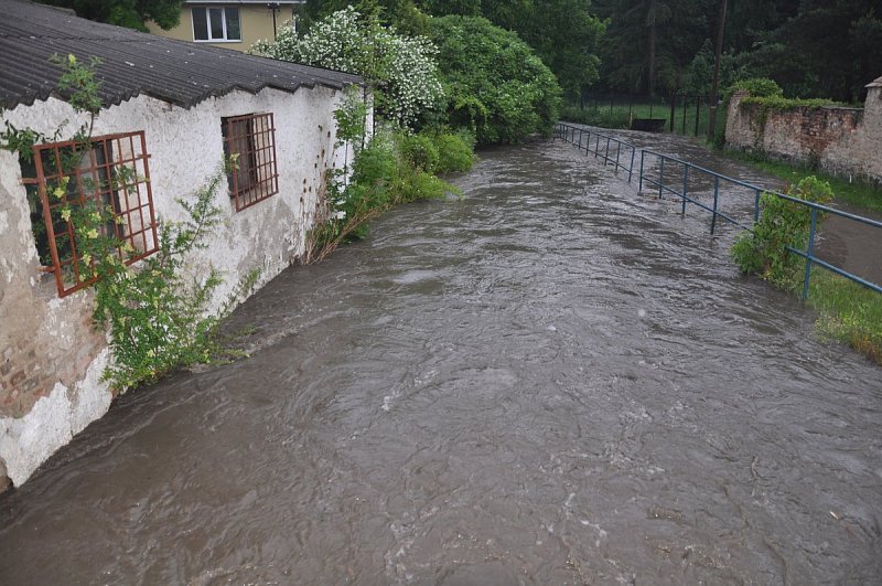 Povodeň - Mratínský potok 23.5.2018 Veleň Mírovice – fotografie 6