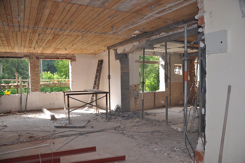Rekonstrukce MŠ Veleň, stav ke dni 15.7.2013 – fotografie 3