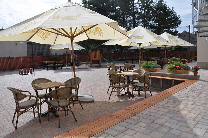 Restaurace a volnočasový dvůr otevřeny – fotografie 11