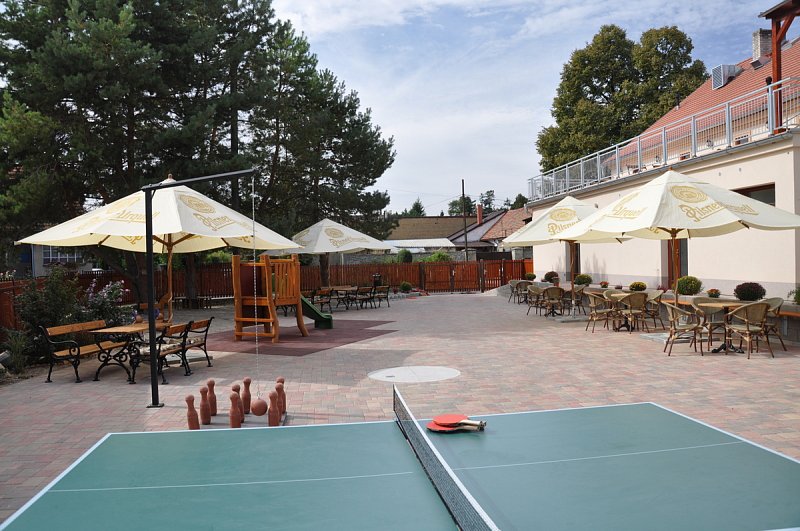 Restaurace a volnočasový dvůr otevřeny – fotografie 13