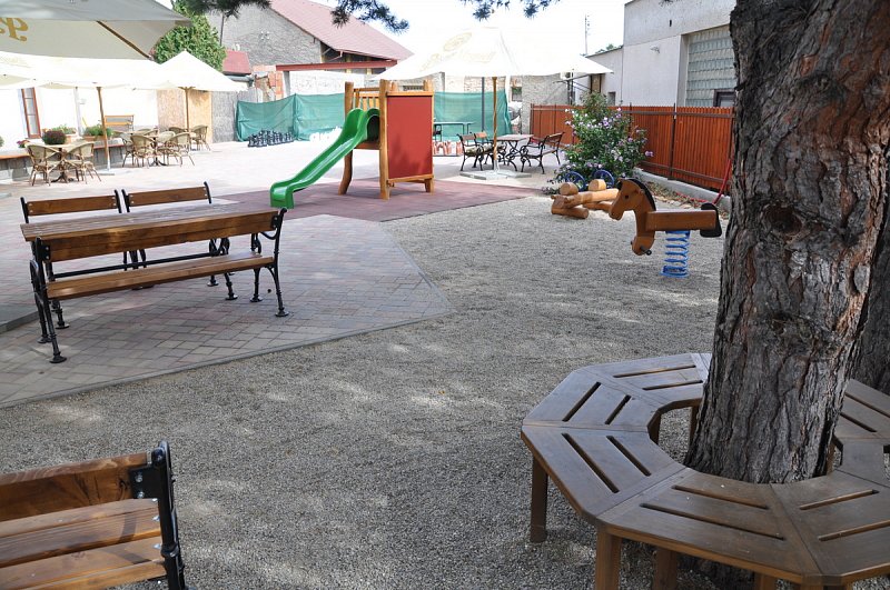 Restaurace a volnočasový dvůr otevřeny – fotografie 18