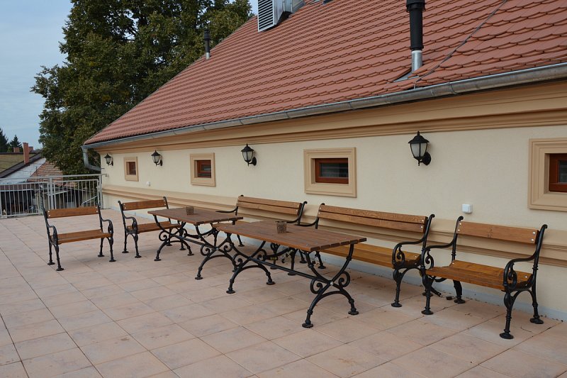 Restaurace a volnočasový dvůr otevřeny – fotografie 4