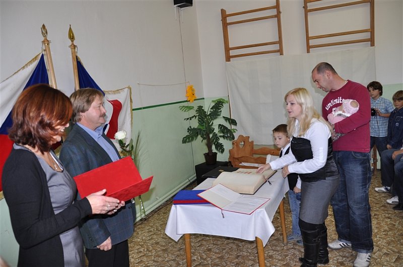 Vítání občánků  16. 10. 2011 – fotografie 9