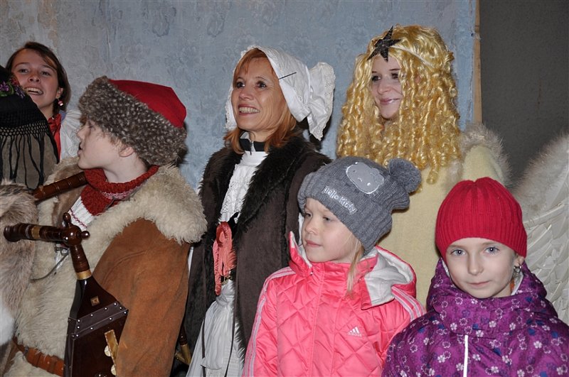 Zpívání pod stromečkem 2011 – fotografie 11