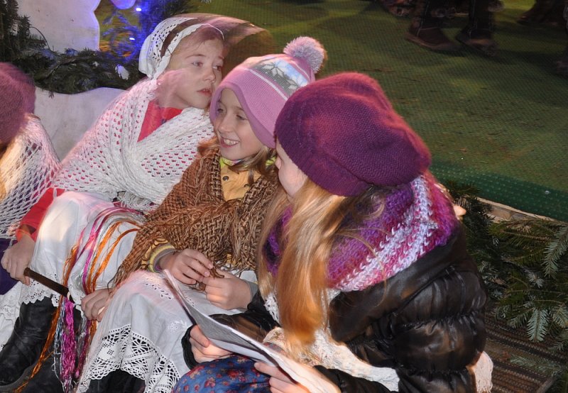 Zpívání pod stromečkem 2013 – fotografie 15