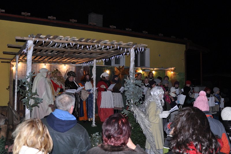 Zpívání pod stromečkem 2014 – fotografie 11