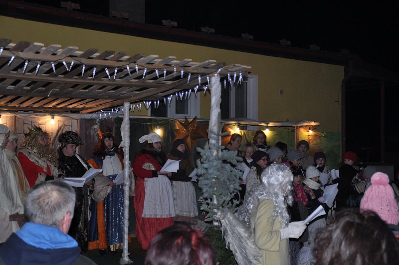 Zpívání pod stromečkem 2014 – fotografie 15