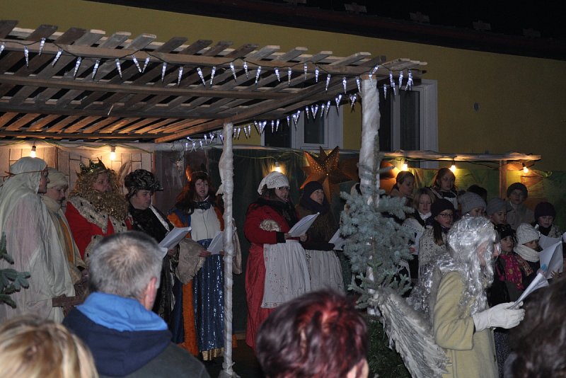 Zpívání pod stromečkem 2014 – fotografie 18