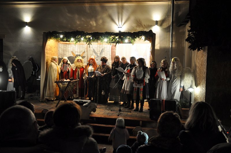 Zpívání pod stromečkem 2015 – fotografie 18