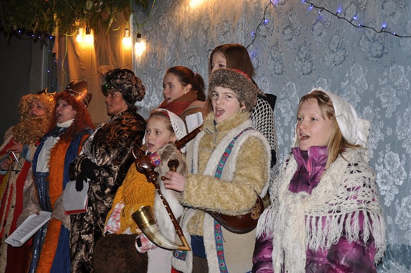 Zpívání pod stromečkem 22. 12. 2012 – fotografie 10