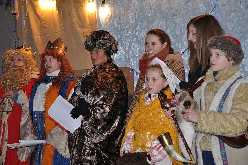 Zpívání pod stromečkem 22. 12. 2012 – fotografie 14